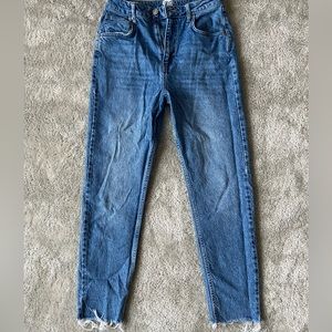 Adorable BDG from urban outfitters boyfriend jeans